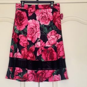 Pink and black flowered skirt w mesh detail